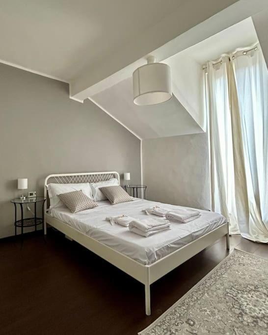 Sky-view Flat In Apartment Mailand